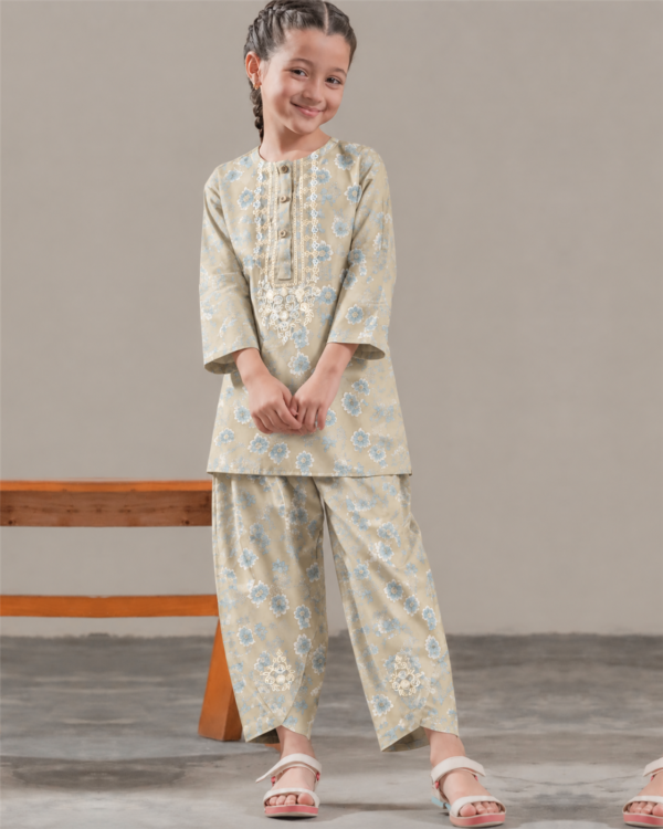 LILI-A85-rev3-no-lace Lili & Co. LILI-A85 girls stitched suit