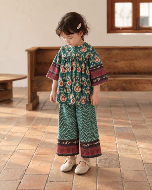 2 Piece – Printed Suit