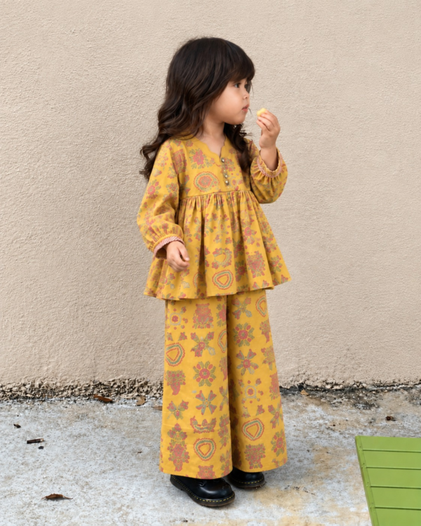 2 Piece – Printed Suit